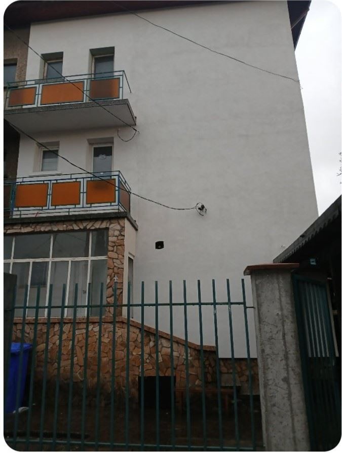 Къща, гр.Костинброд, 240 м²